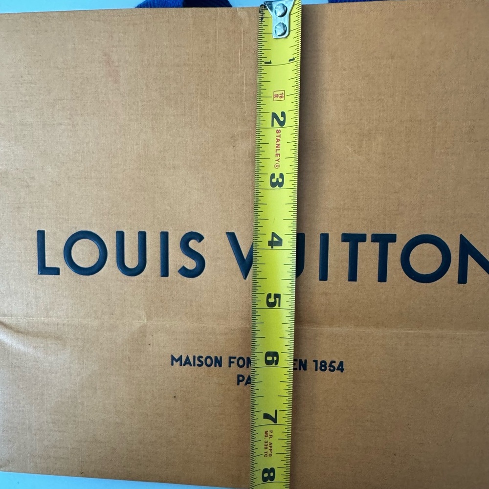 Bulk of 6 designer paper bags Louis Vuitton and 5 more . Designer paper bags GC